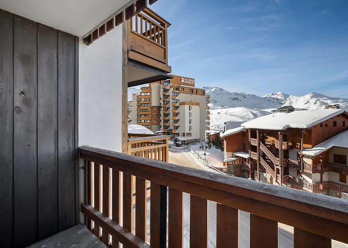 Stylish Alpine Nest With Panoramic Vt Views Apartment